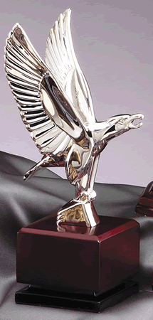 OCDAE460 - 11" NIckel Plated American Eagle Resin Trophy - Click Image to Close