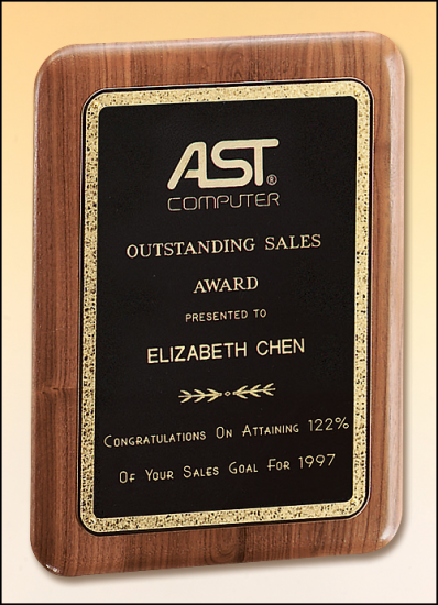 7 x 8 Solid American walnut plaque with a black brass plate - OCTP1622